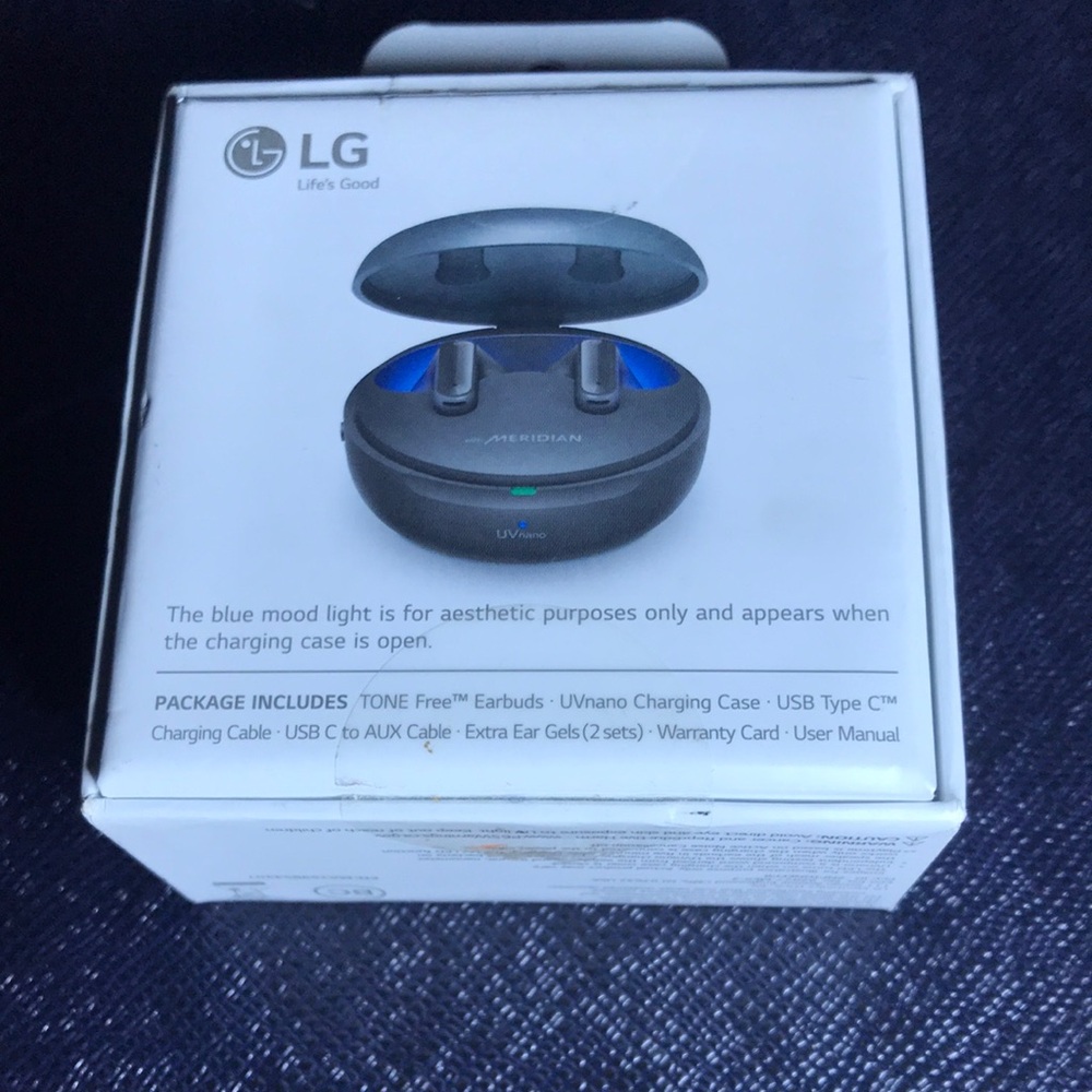 LG TONE Free Wireless Earbuds - Black - Picture 6 of 8